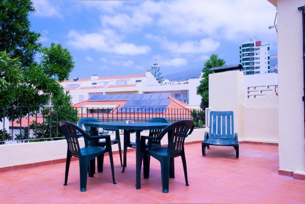 Hostel Monaco Funchal  Esterno foto